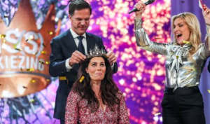 Afbeelding Mark Rutte Kroont winnares Miss Verkiezing 2017