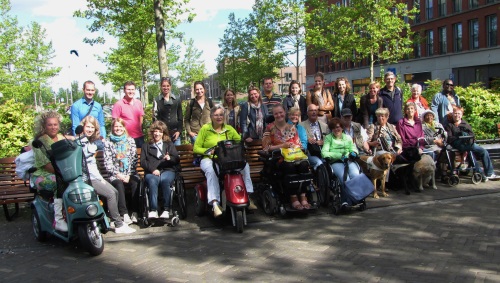 Foto groep mensen met beperking